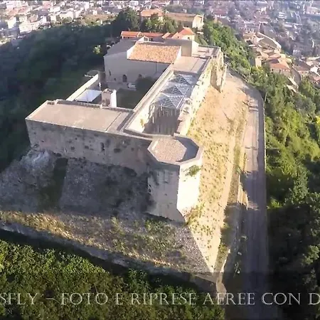Montesanto 116 Appartamento